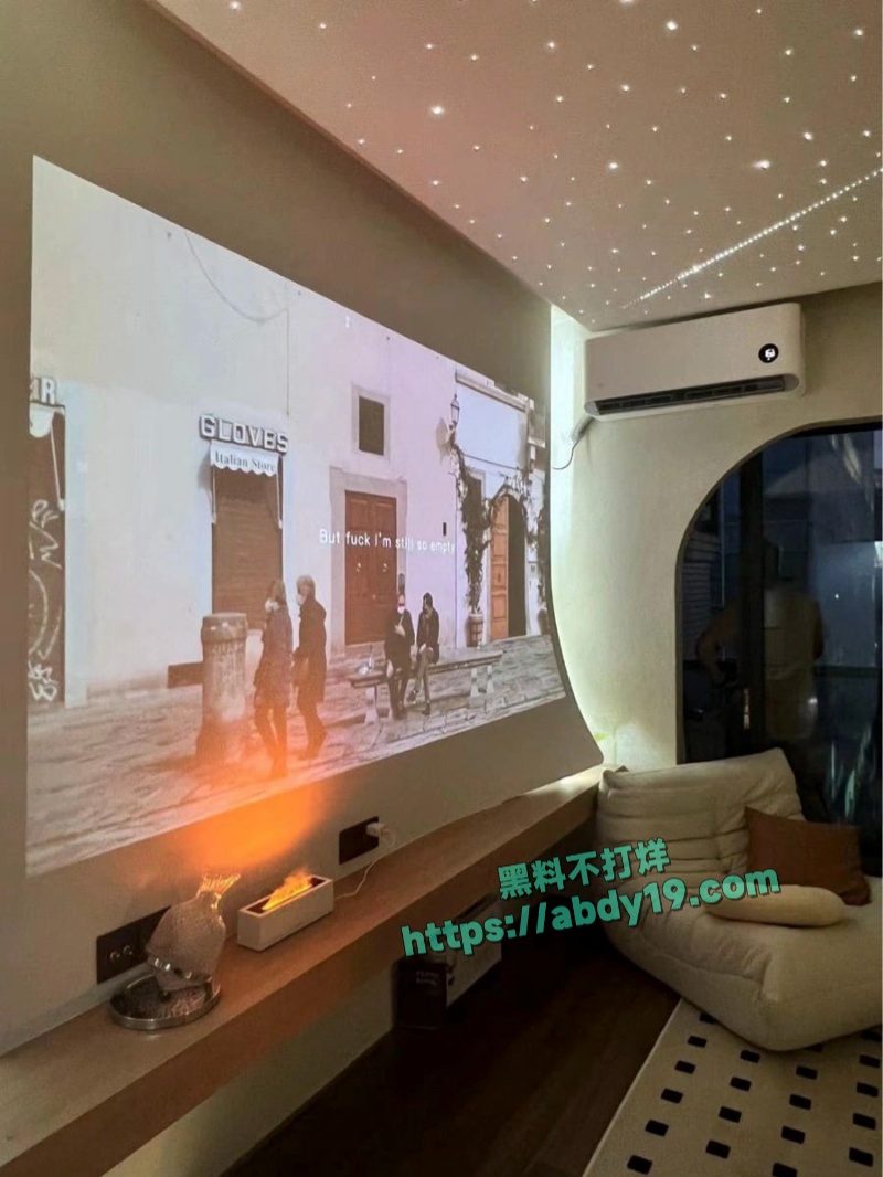 私人影院成为现代版怡红院 12