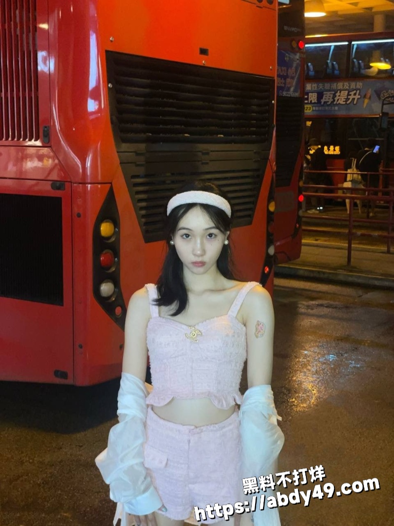 湖南反差学生妹赵娅2