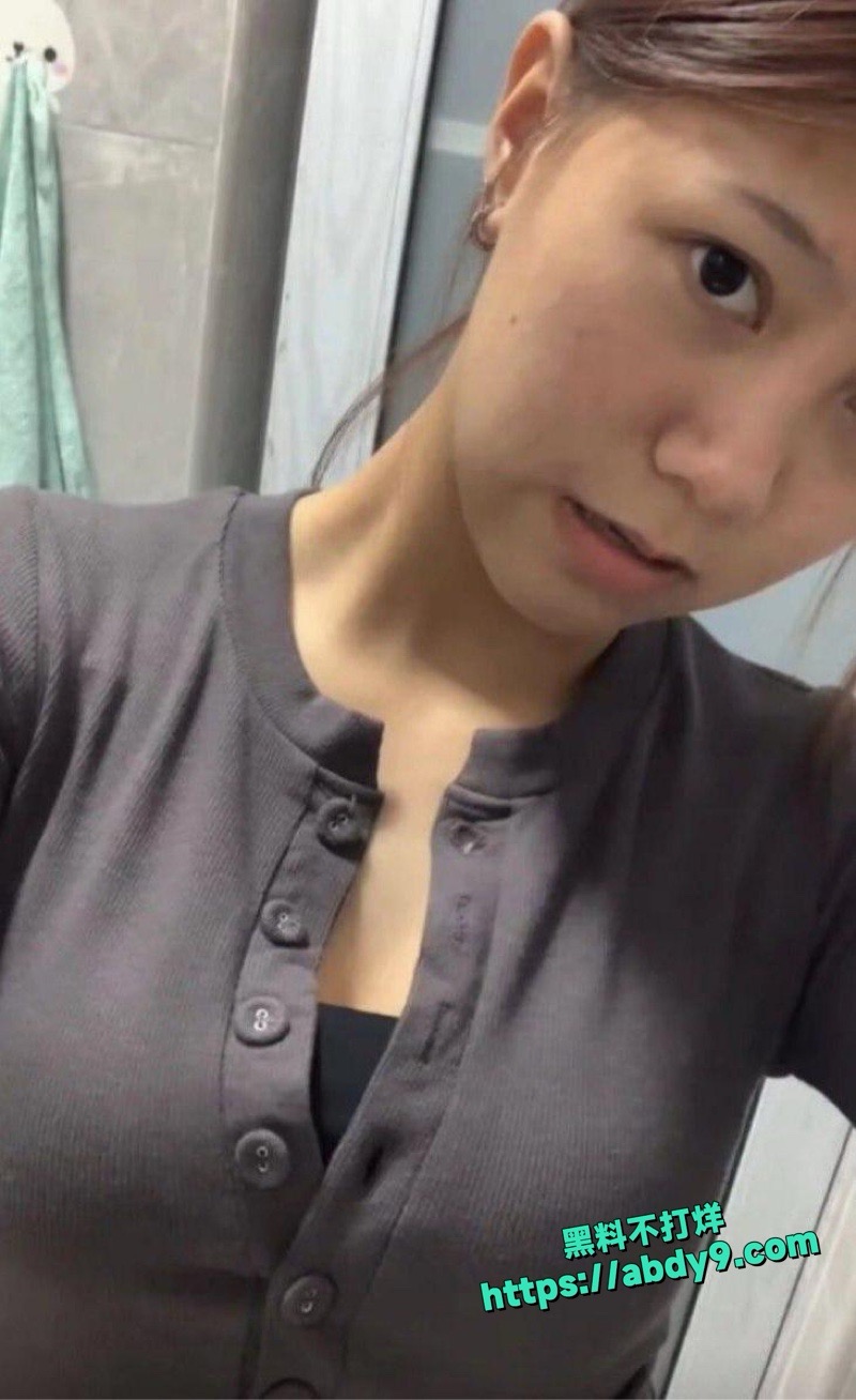 大奶妹露脸揉奶自慰视频6