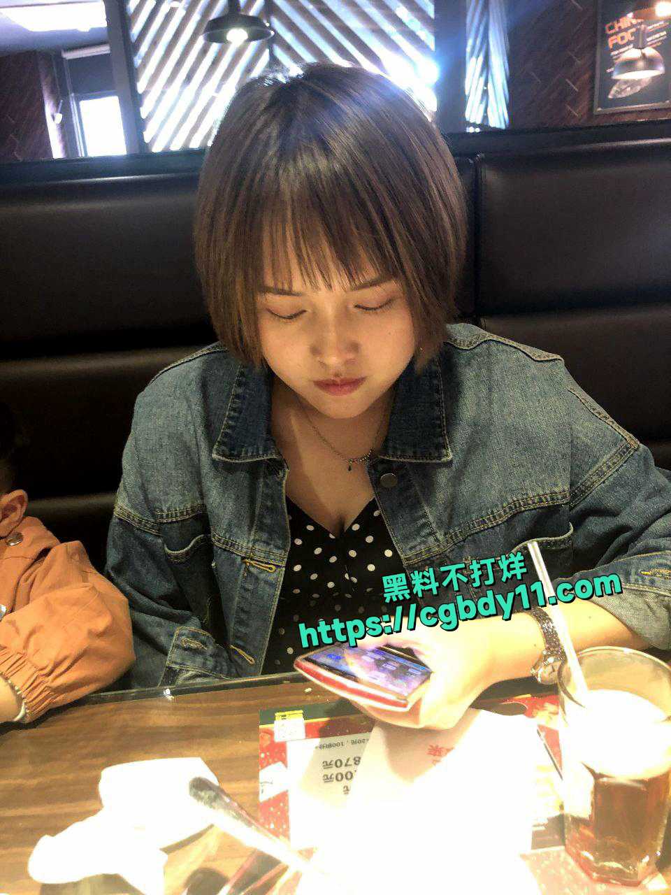河南29岁反差人妻谢敏英 (2).jpg