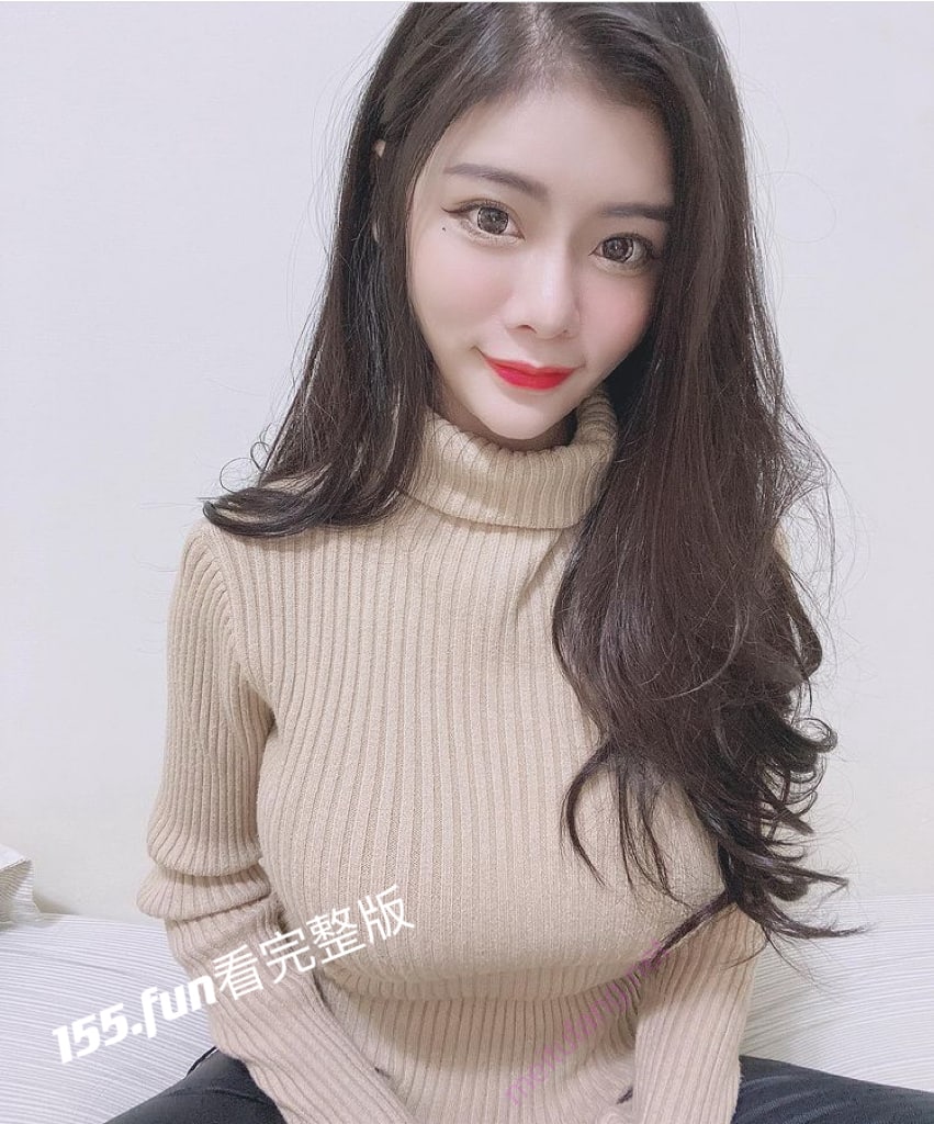 【黑客破解】大奶正妹 NIni 大尺度私拍流出