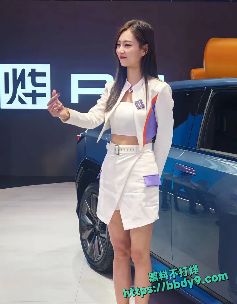 车模苏一宁为养孩子陪睡1