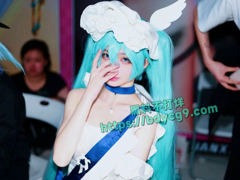 抖音百万女网红吱四被曝出轨约炮15