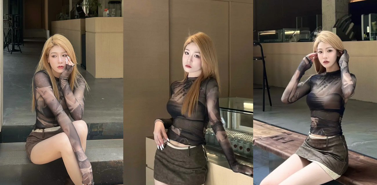 KateWood 黑网袜大奶丰臀继妹翘屁股疯狂晃动 继兄忍不住想狠狠爆操内射