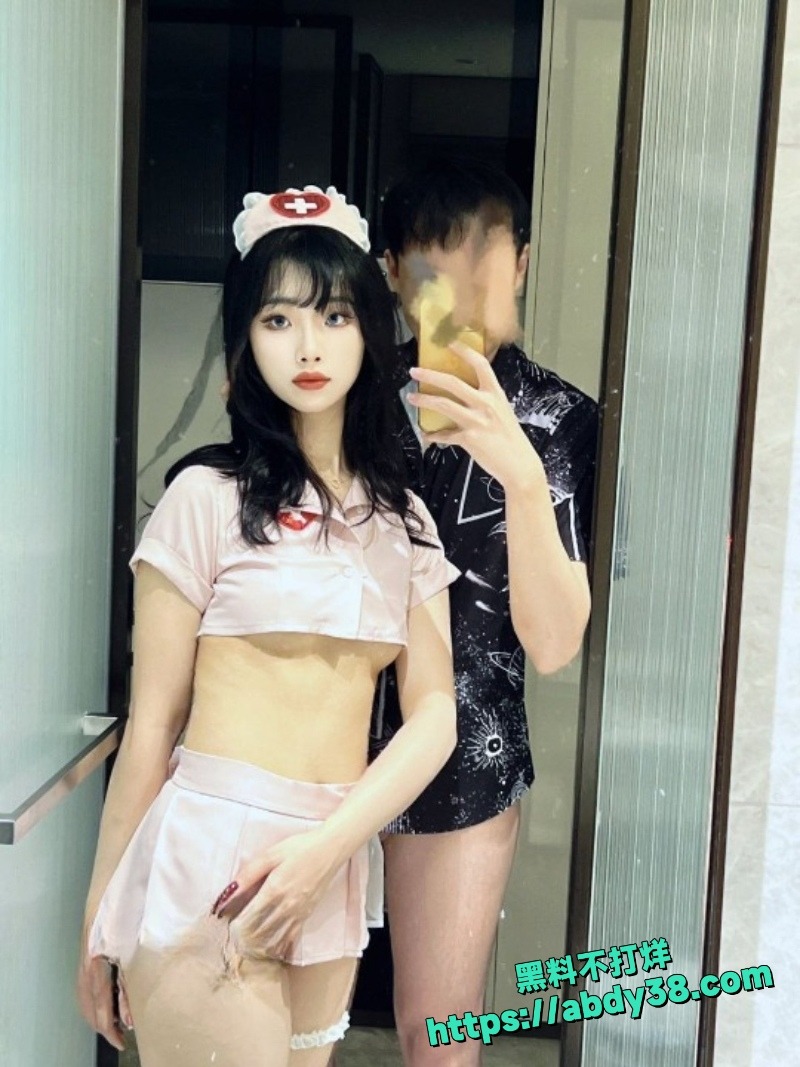 杭州超高颜值大学生被富二代包养 4