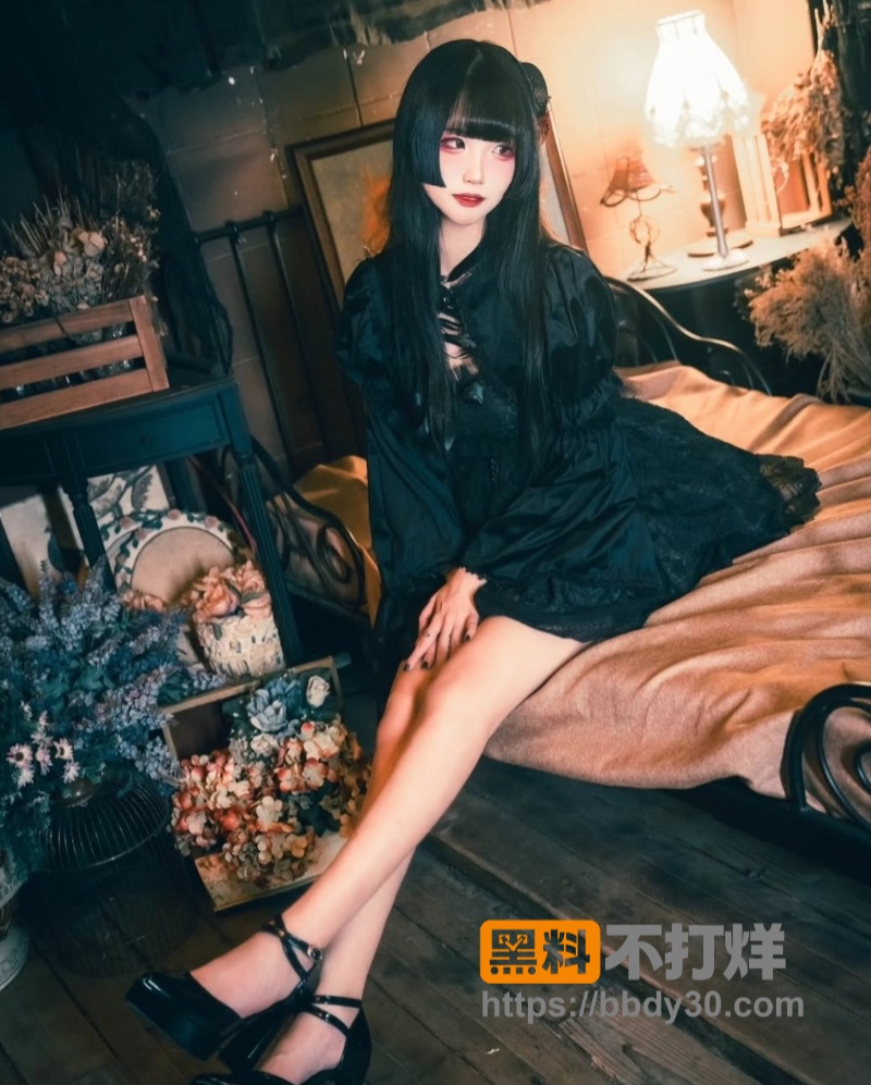 齐刘海cosplay小网红乐了15