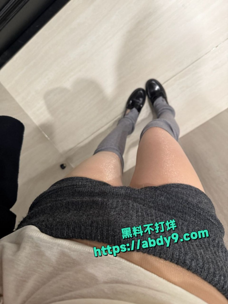 上海腿精御姐乔安娜与金主性爱流出 8