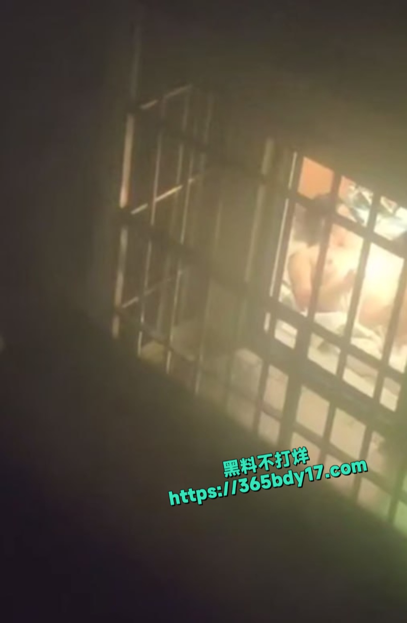操笔忘关窗现场直播1