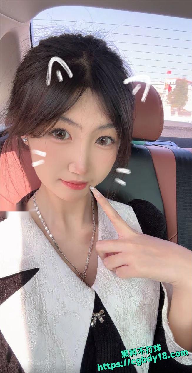 广东艺术学院 大二学生李玉婷2