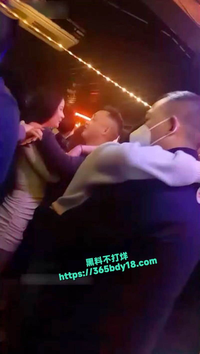 重庆望江楼砂舞厅内淫乱偷拍曝光 5