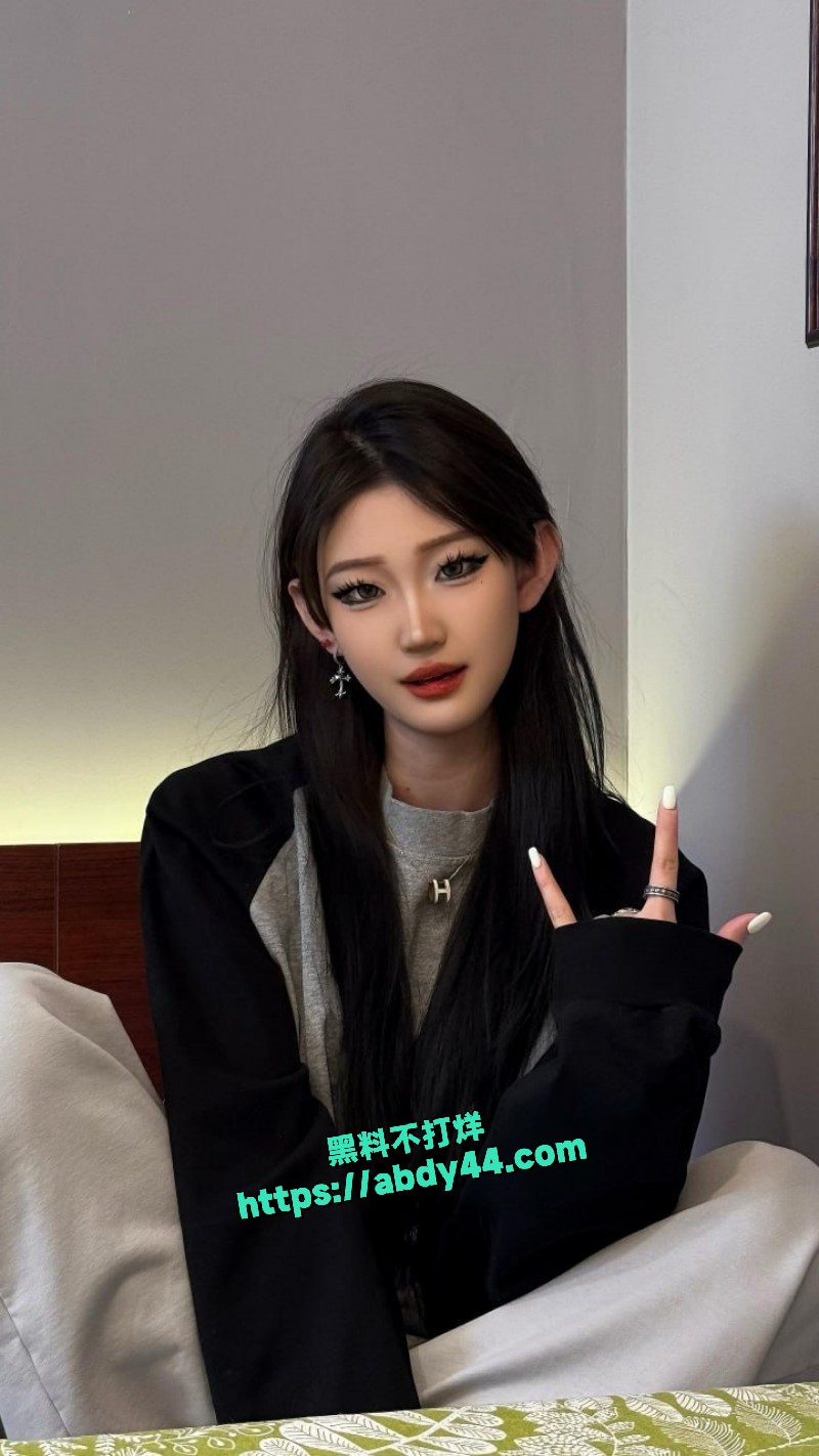 瘦高美女新内容流出 2