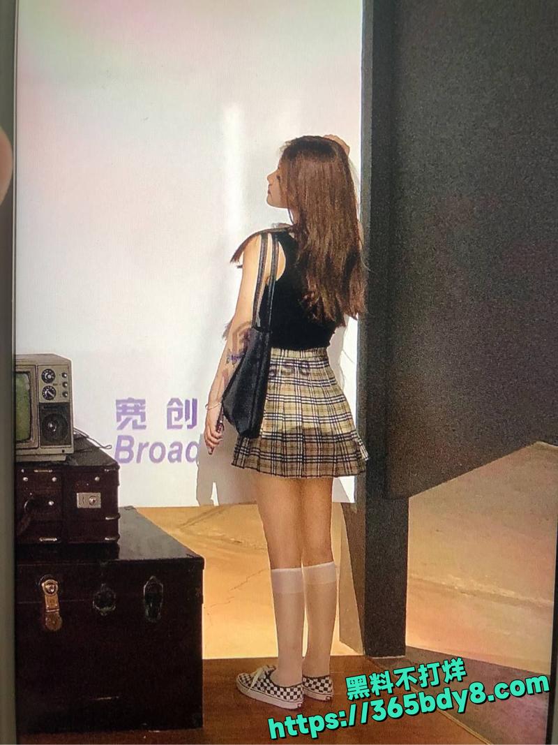 杜立欣演员面试露嫩逼白奶3