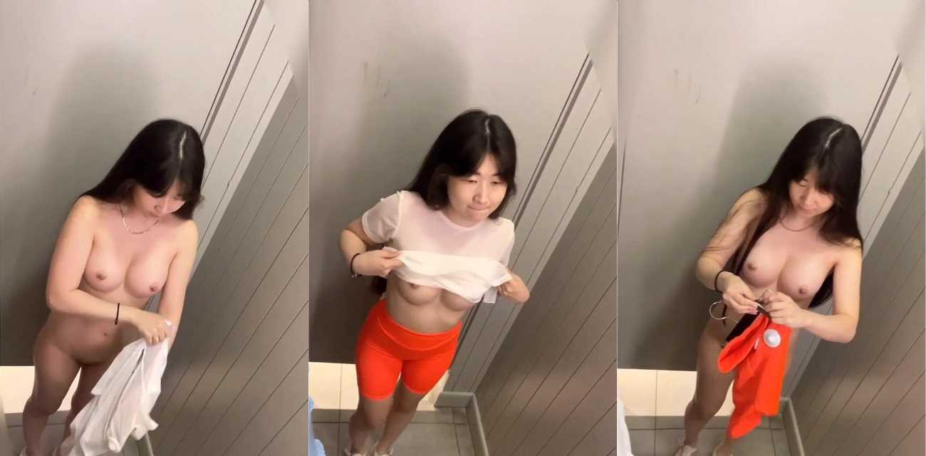 偷拍人妻试衣间洗澡后换衣全过程 大奶圆润身材极致诱惑