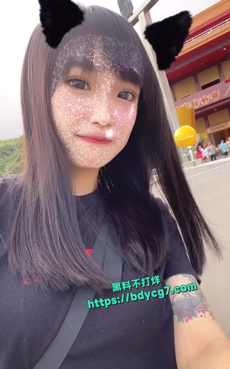超抗操的美牙师晴晴与男友自拍的做爱视频被外流了出来3