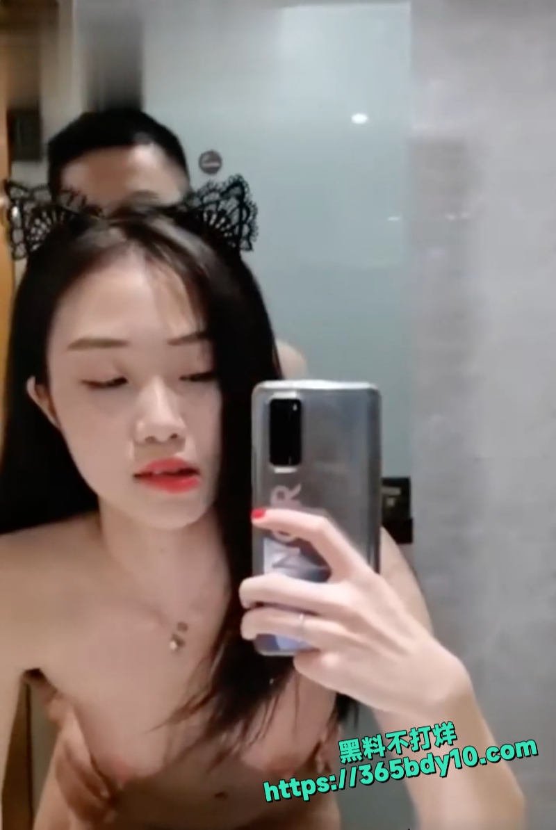 截屏2025-08-22 18