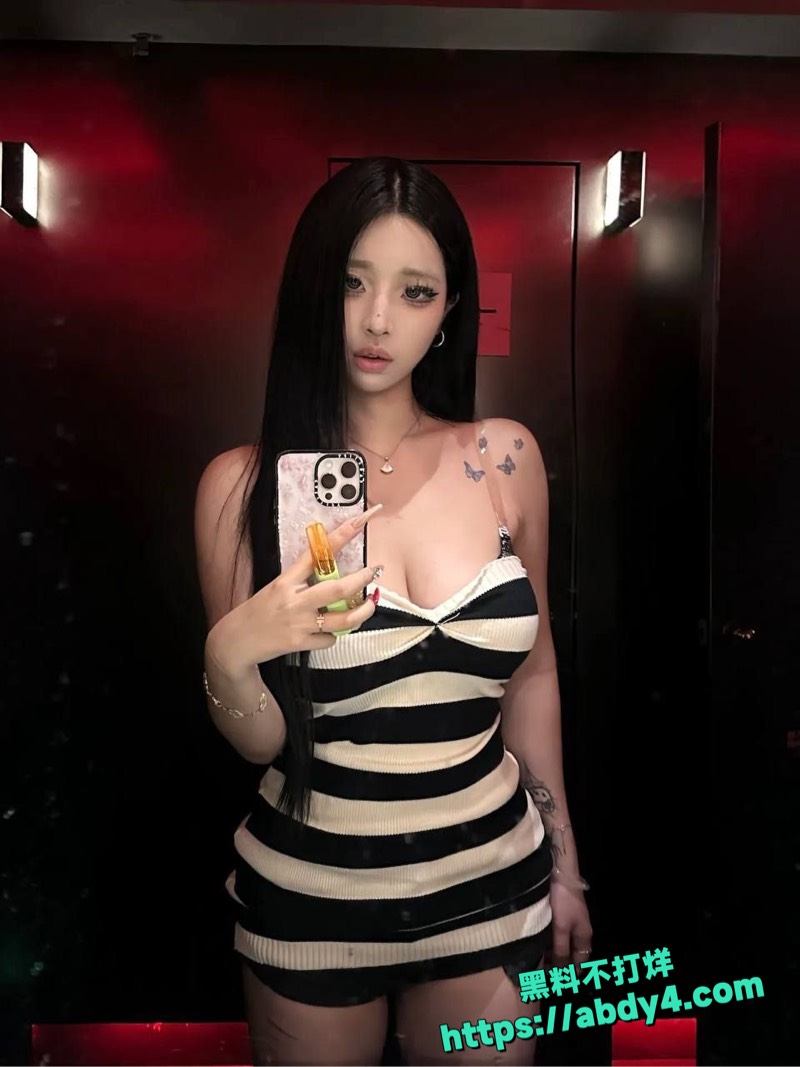 美乳小网红线下约啪视频3