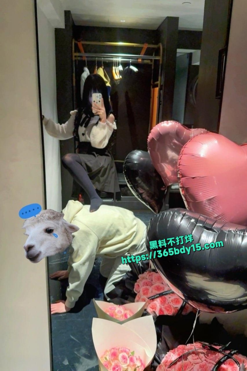 网红小月喵cos7