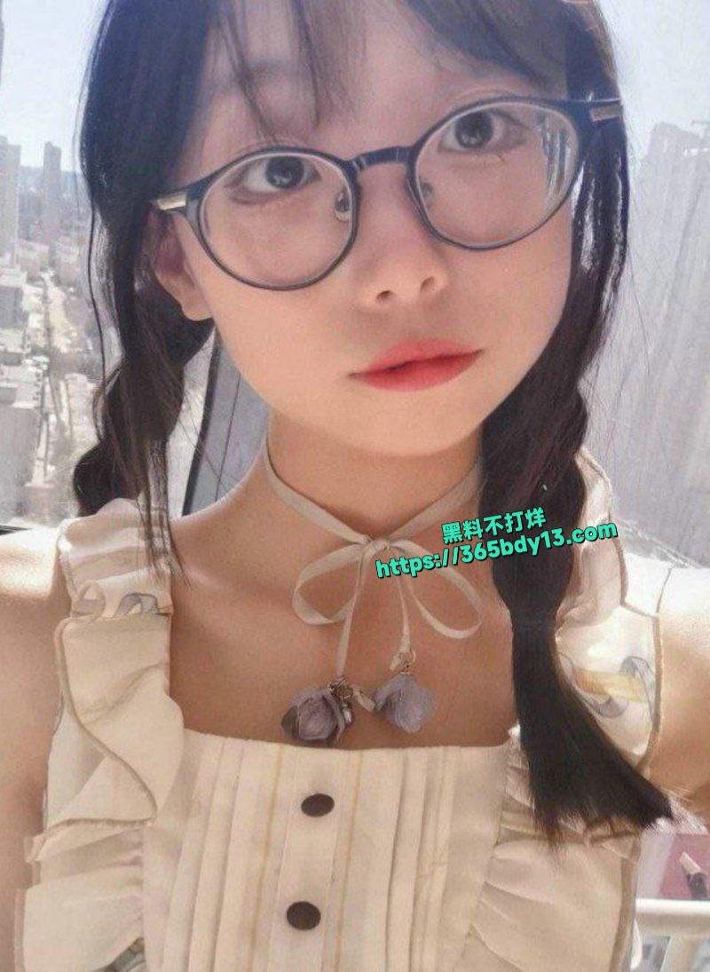 素人眼镜妹63