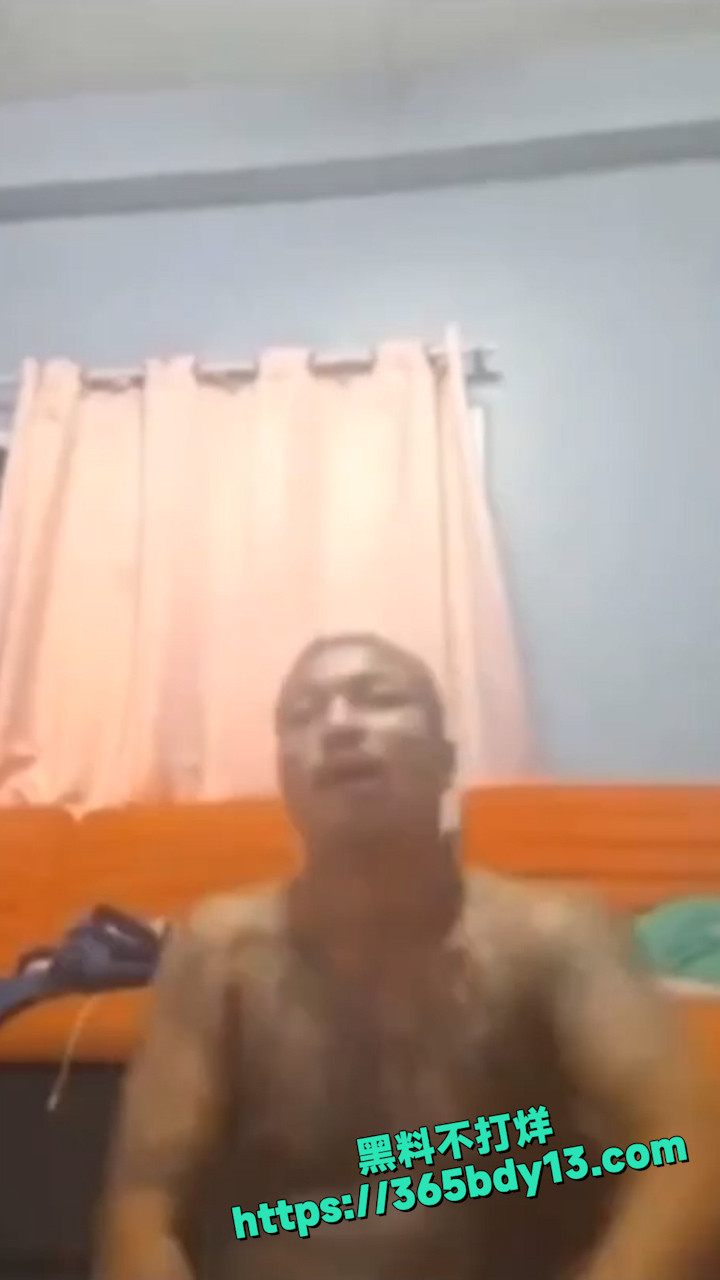 泰国男子直播开枪自杀 3