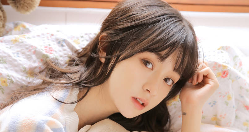 ASMR颅内高潮系列 温柔女神给你读有声小说 18岁尴尬的第一次