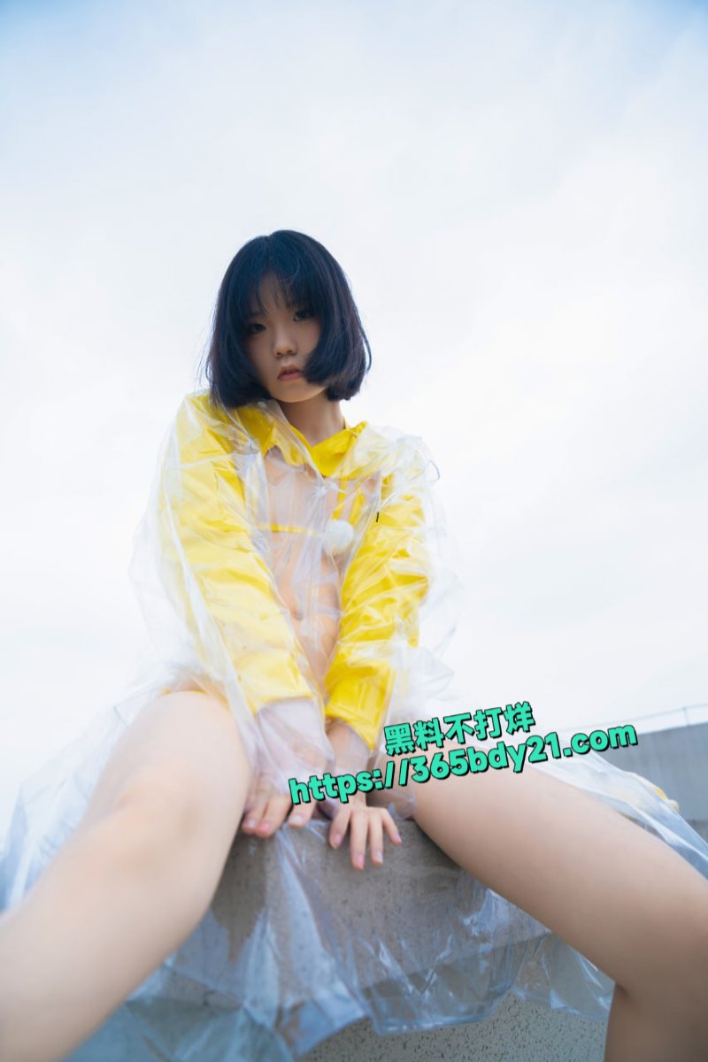 小栗奈的户外造型演绎4