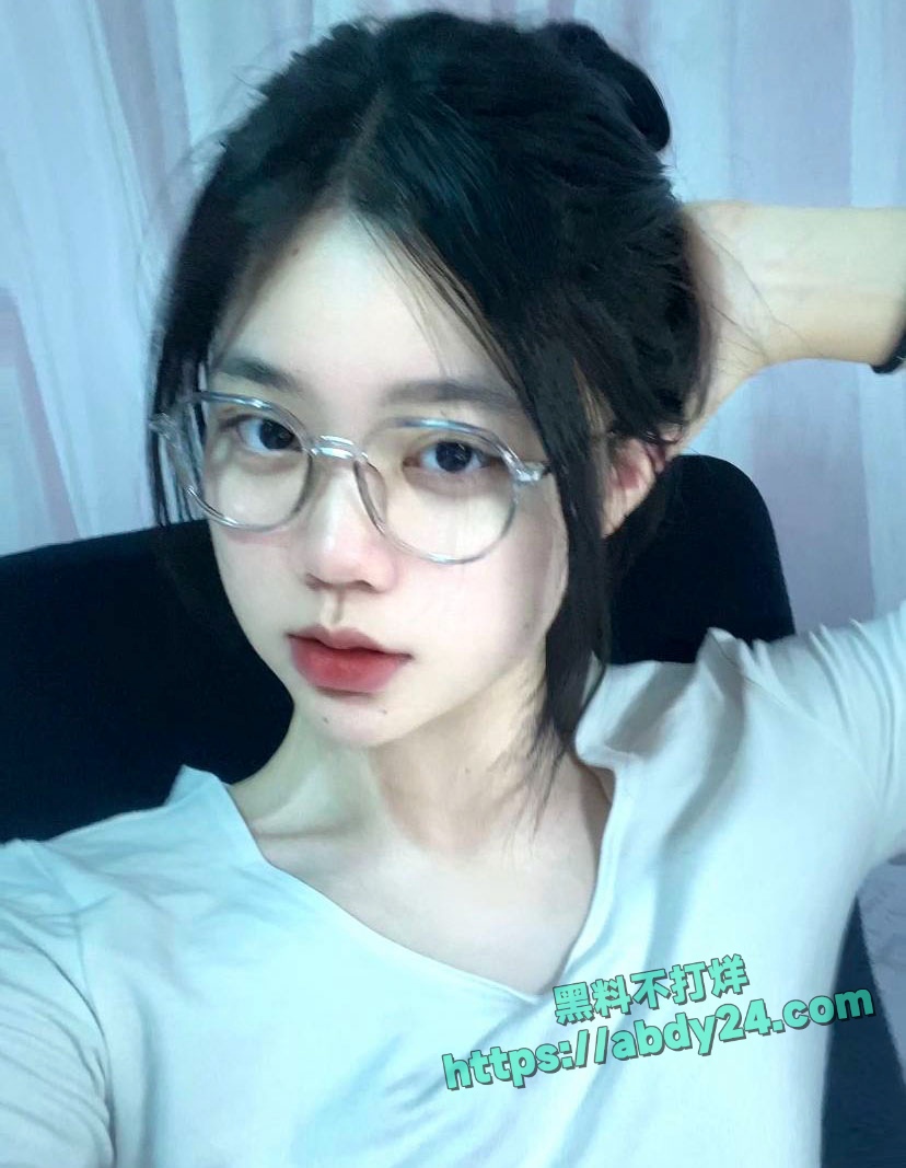 小红书博主小鱼留学期间变媚黑婊 17