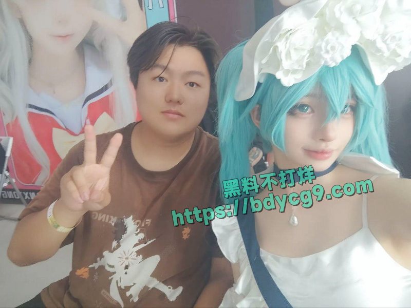 抖音百万女网红吱四被曝出轨约炮14