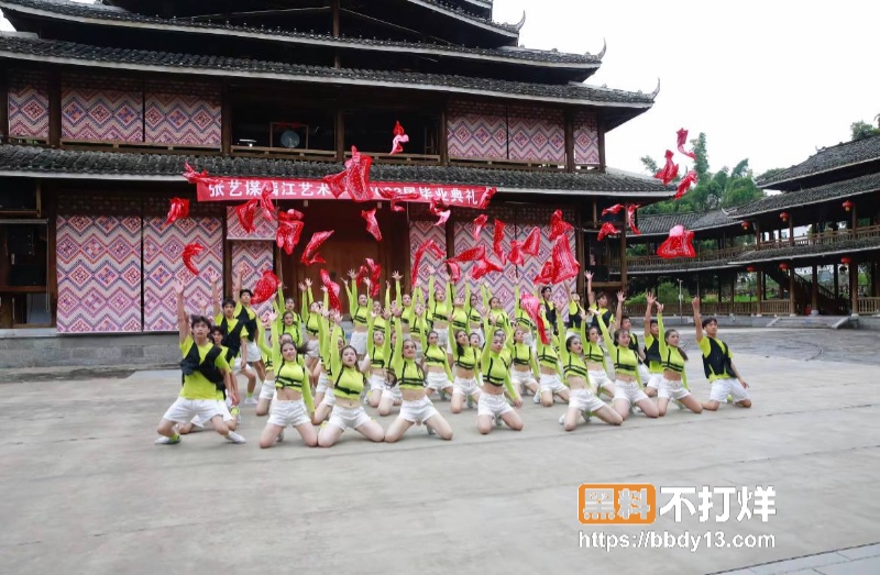 广西印象刘三姐演出全裸21