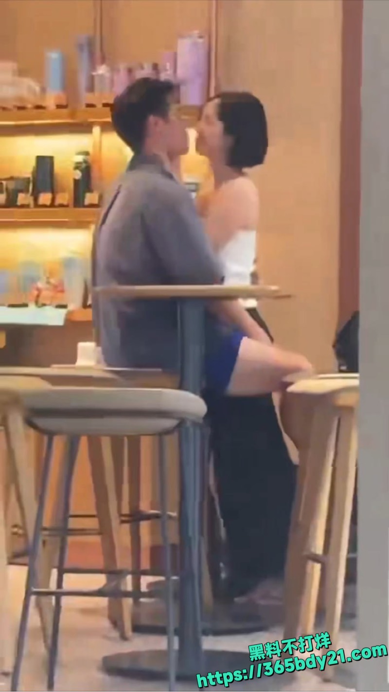 气质御姐带小鲜肉逛街2