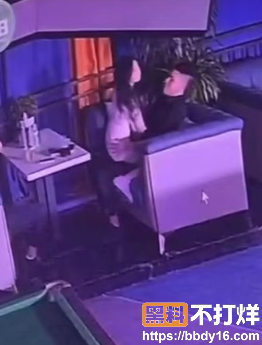 在台球厅打针1