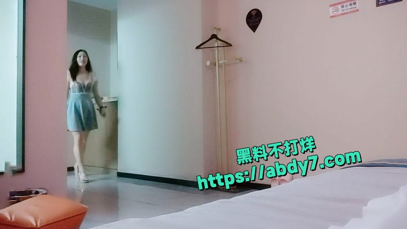 足浴界探花大神最新流出拿下吊钟乳G奶少妇 1