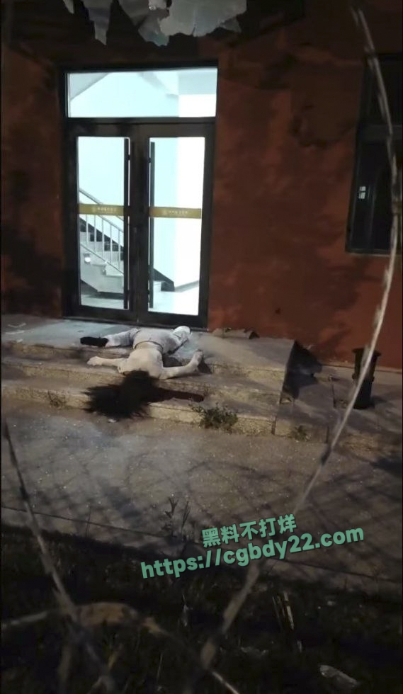 河北东方医学院有人被推下楼5