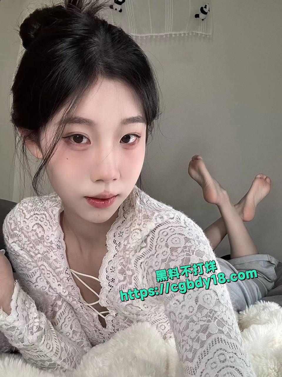极品高颜值美腿玉足反差少女11