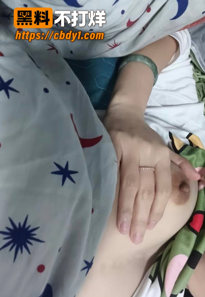 极品人妻少妇 眼镜婊 4