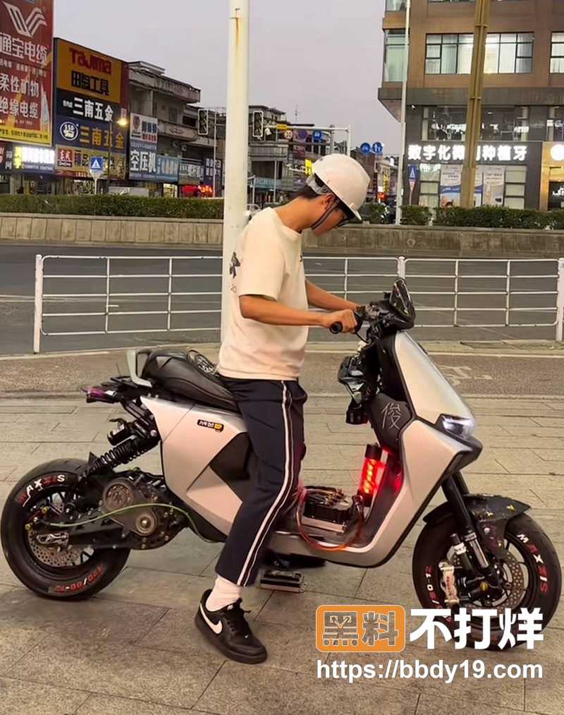 横栏三沙梁某俊36