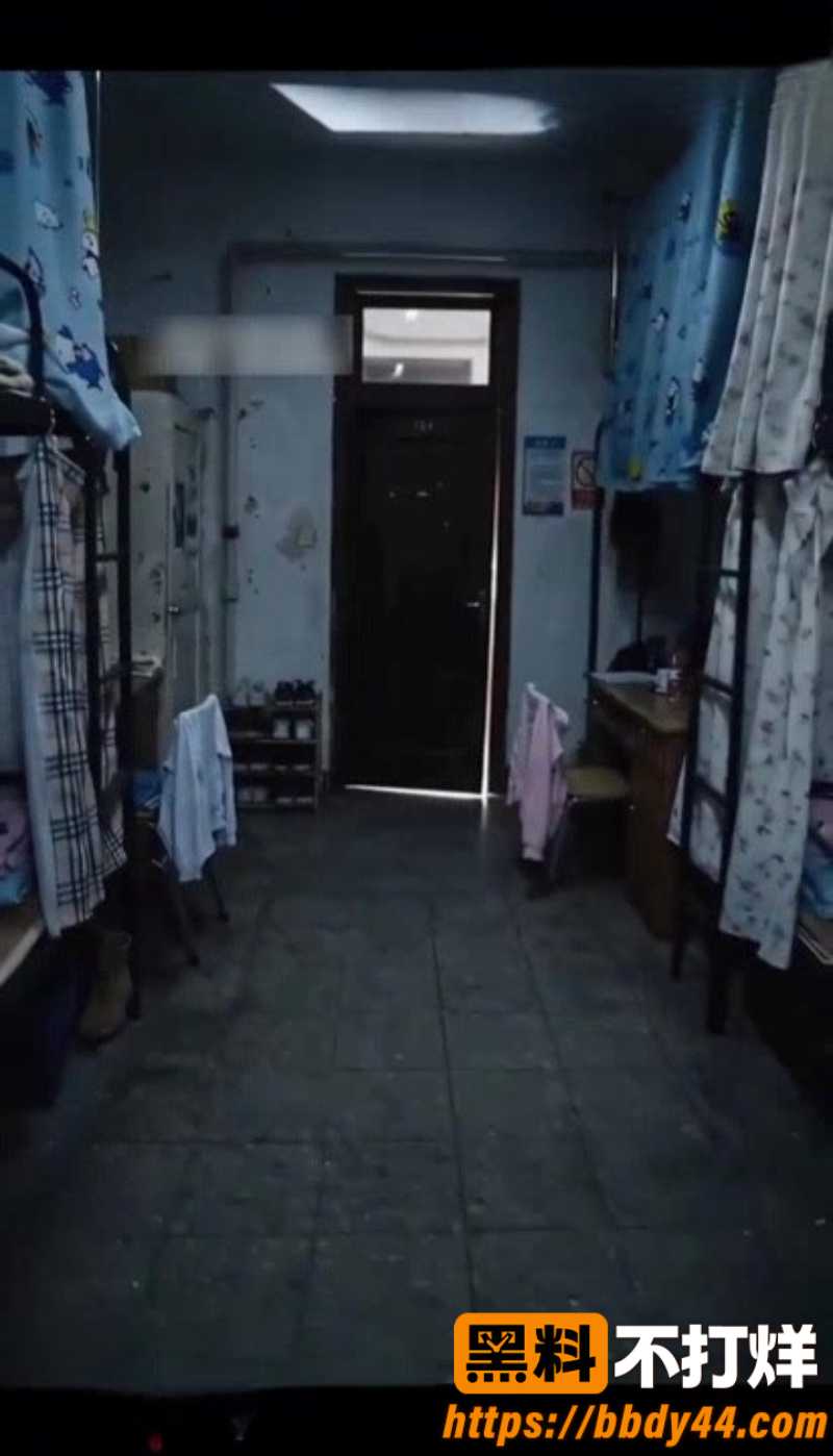 女宿舍11