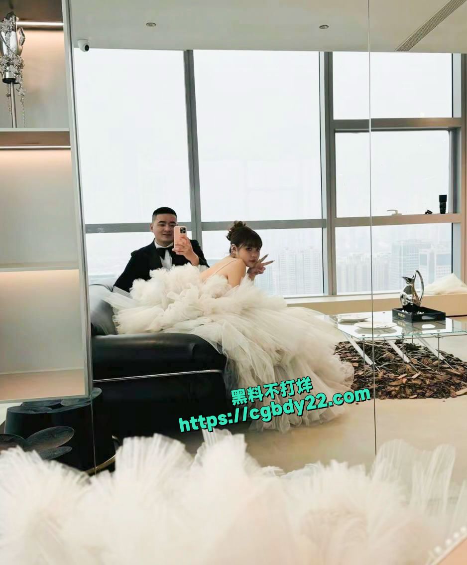 陕西宝鸡新婚夫妇，约炮照片意外漏出2