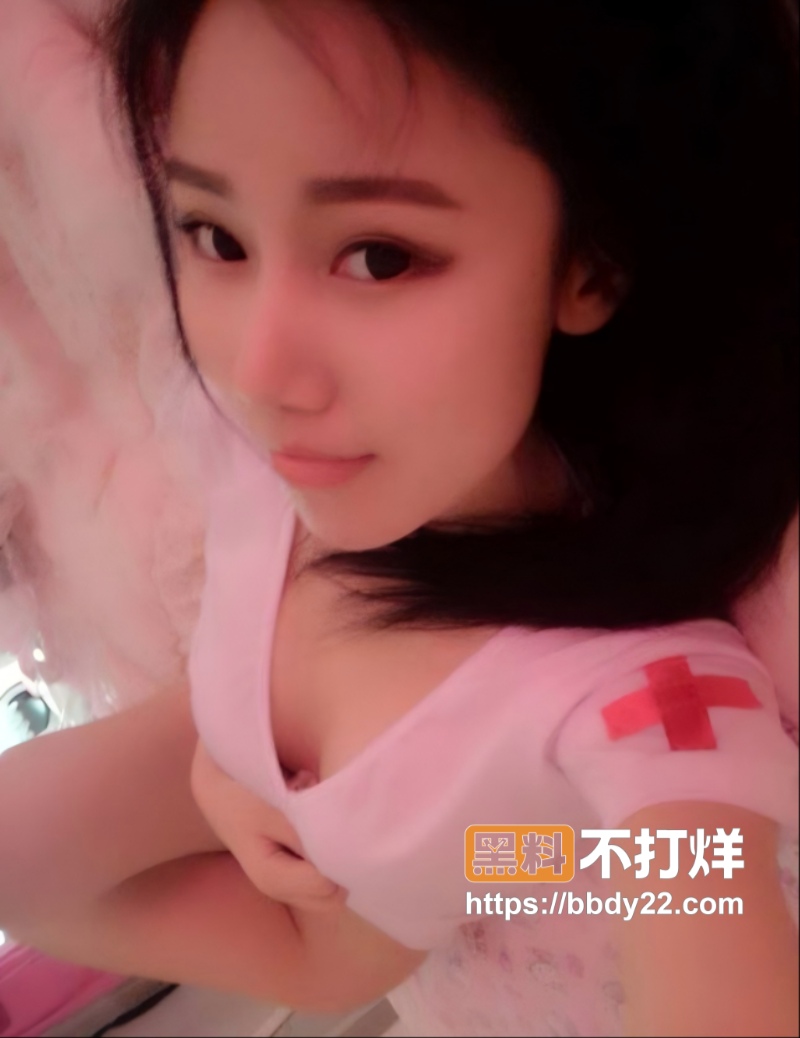 超多外围鲜肉美模欣杨潘霜霜3