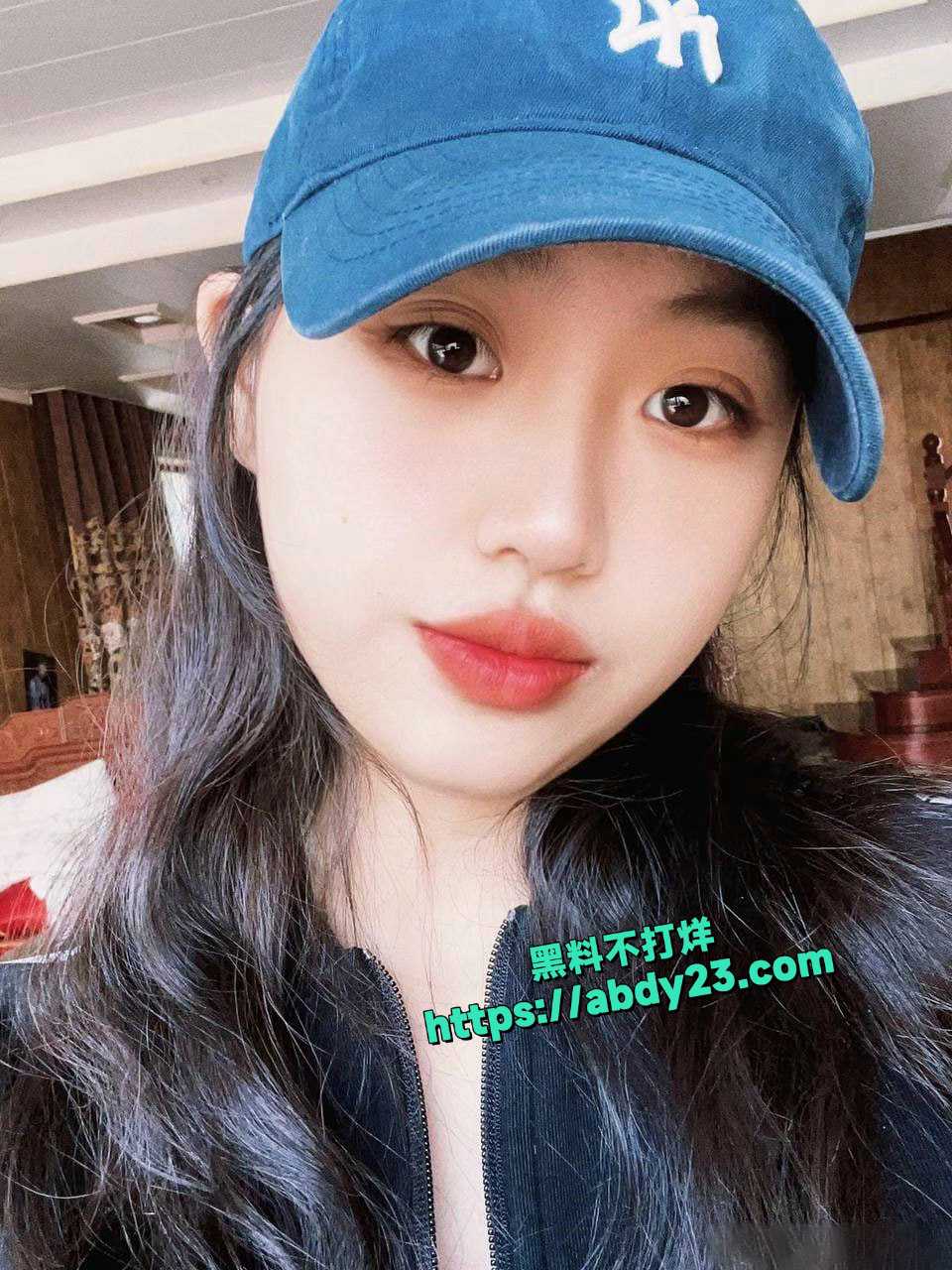 贵州嫩妹张靖羚裸贷视频流出 4