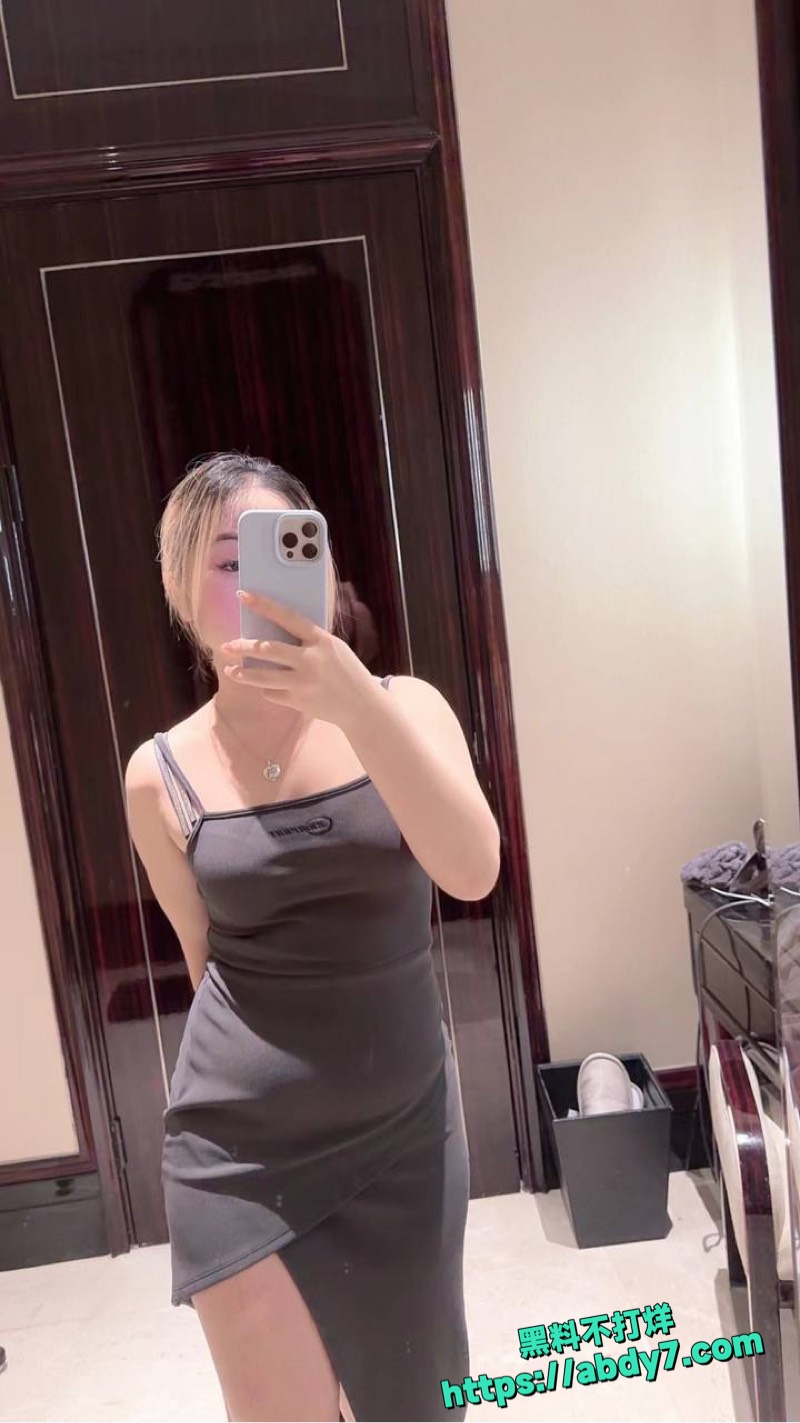 贵州反差母狗刘静洗澡私拍做爱视频被爆光 1