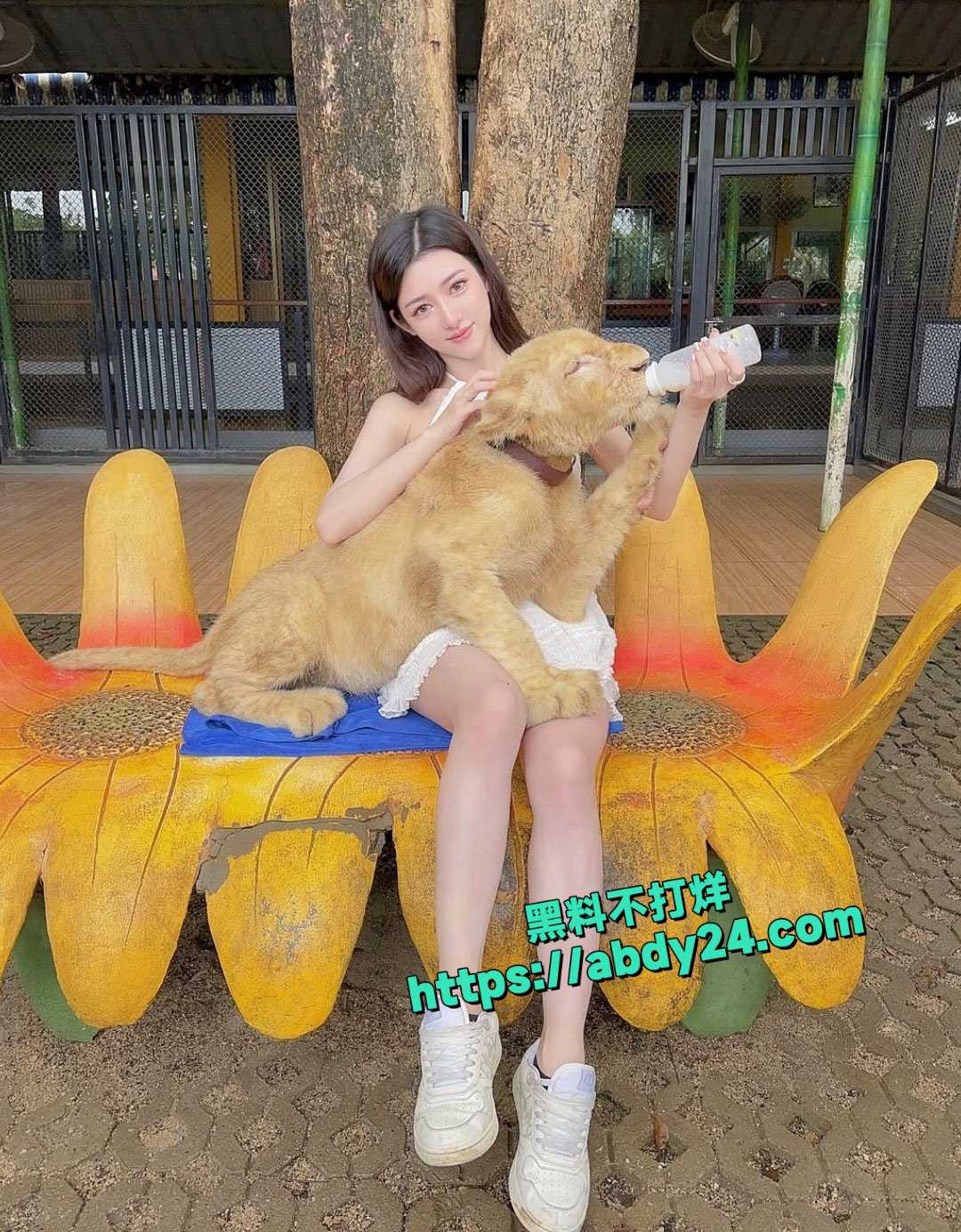 巨乳医美整容师早期下海视频 14
