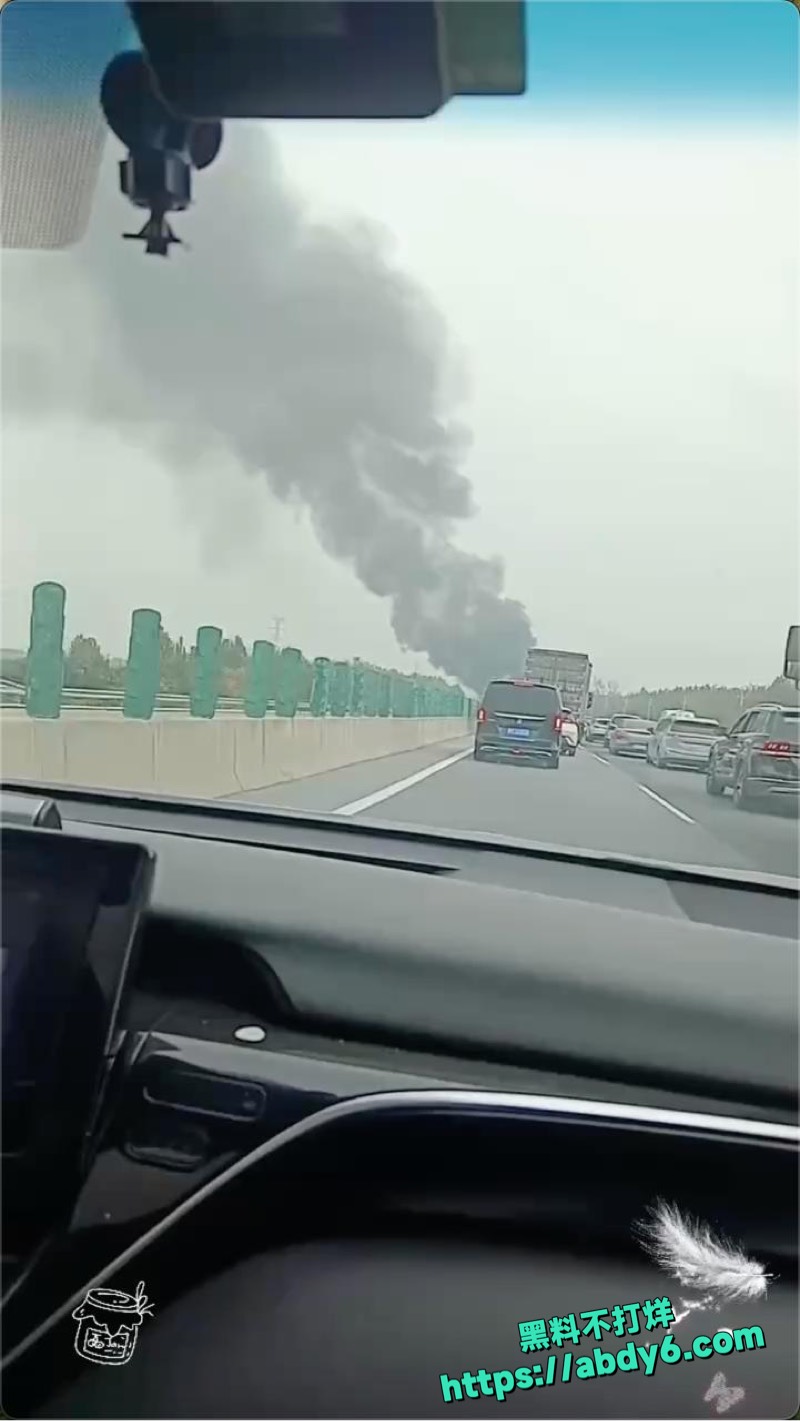 郑州中牟高速车祸视频2