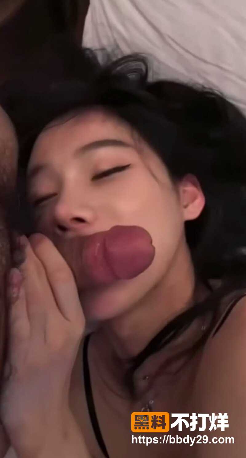 抖音御姐TS网红歪嘴小咩6