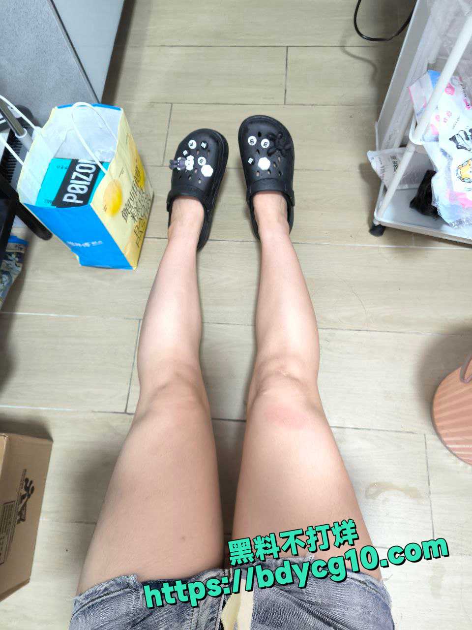 微胖少女乳头内陷宿舍自拍22