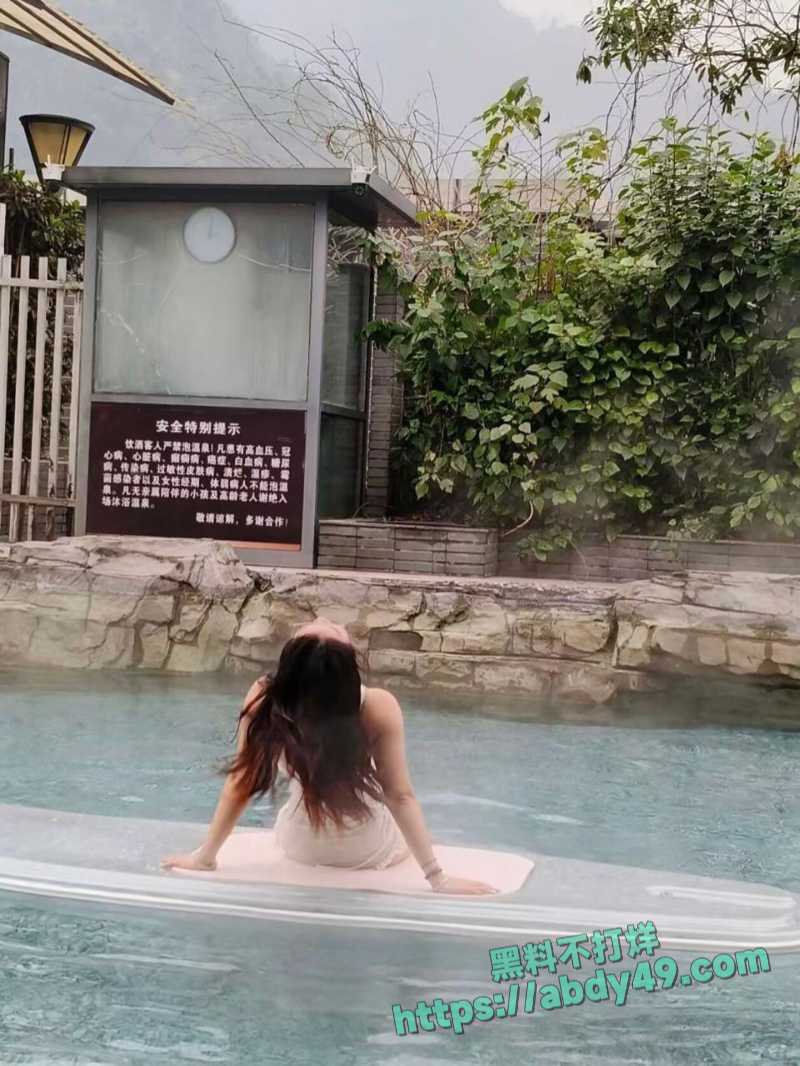 每日大赛十个眼镜九个骚14