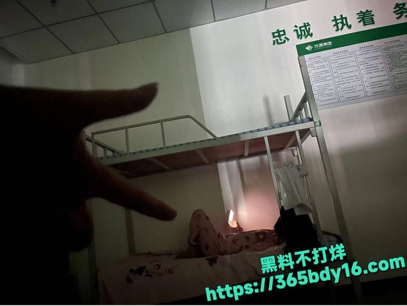 建筑大学左一飞恋老癖好曝光5.