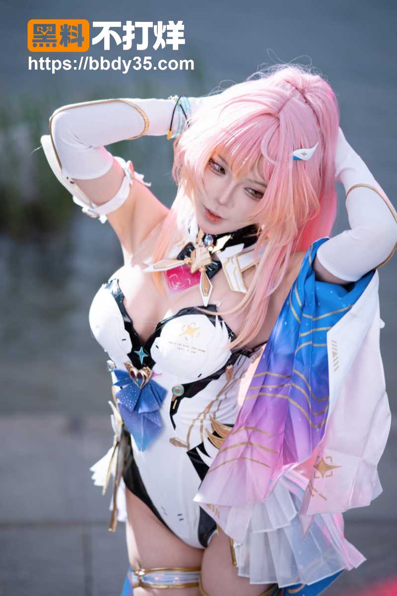 月亮hoshi ai去衣3