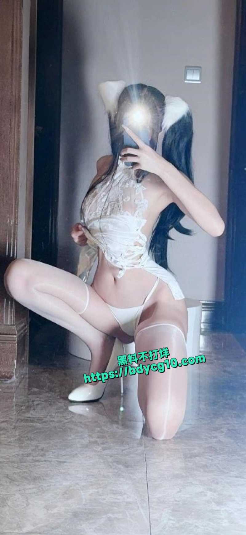 这腿比我命都长啊小艾根本吃不饱大尺度私拍8