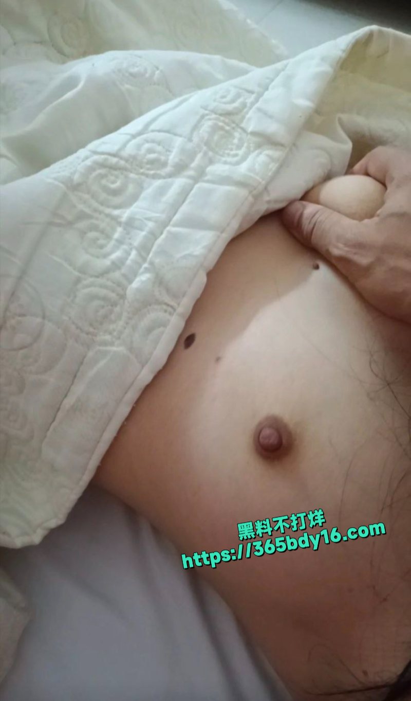 乱伦大神偷拍小姨子自慰 7