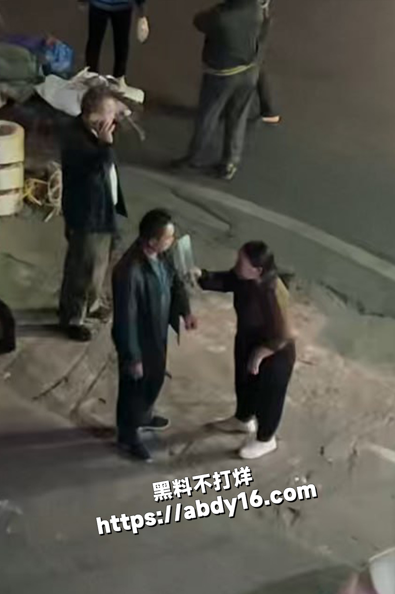 广西南宁街头砍手事件3